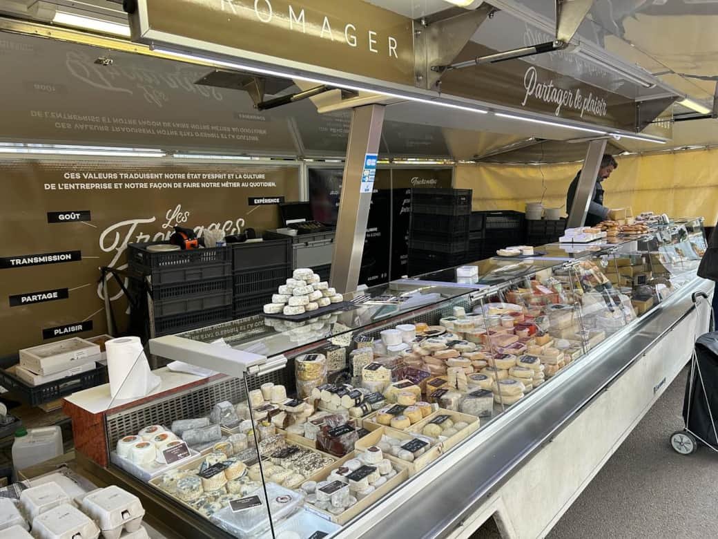 markets-around-chablis